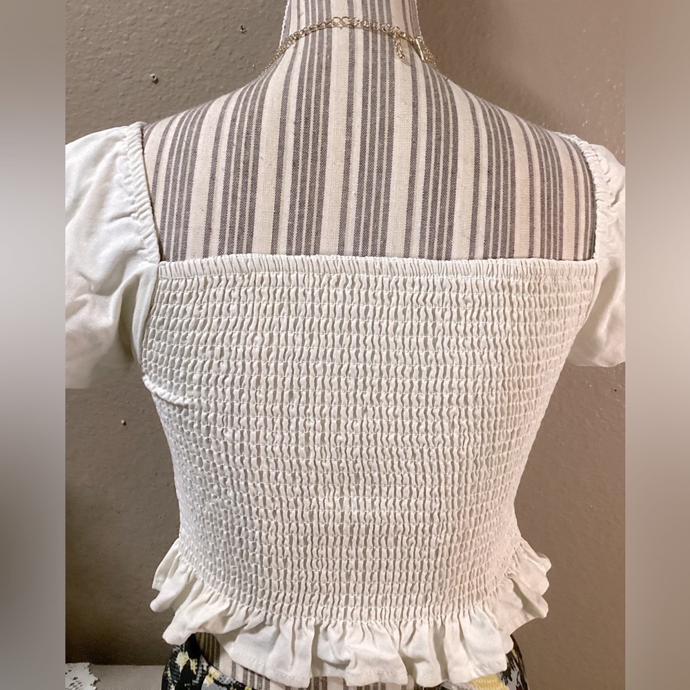 BEIG CROP TOP - Picture 4 of 9